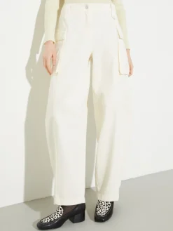Barrel-leg cargo trousers - cream