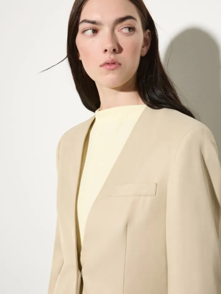 Belted single-breasted blazer - beige