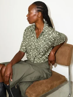 Cropped floral jacquard shirt - kaki