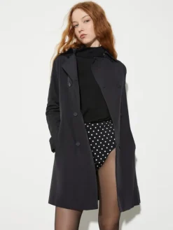 Double-breasted trench coat in ottoman - black