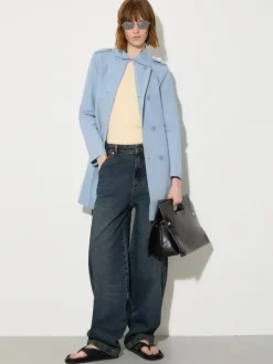 Double-breasted trench coat - light blue