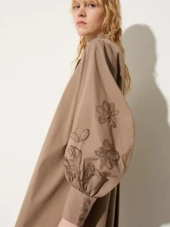 Embroidered poplin shirt dress - cocoa
