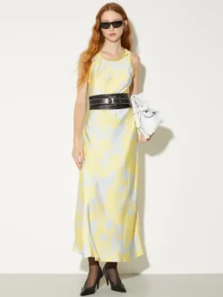 Fluid satin shift dress - lemon