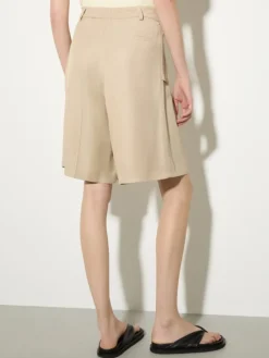 Fluid, wide-fit Bermuda shorts - beige