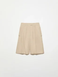 Fluid, wide-fit Bermuda shorts - beige