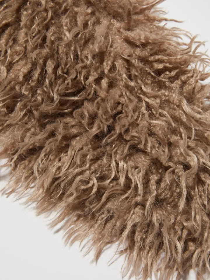 Frisé plush stole - turtledove