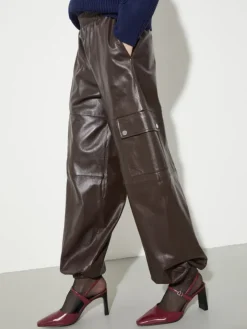 Glossy leather cargo trousers - chocolate