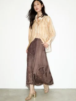 Lace-insert satin midi skirt - chocolate