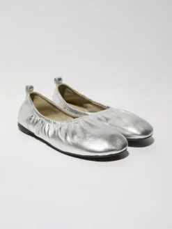 Laminated leather ballet flats - silver