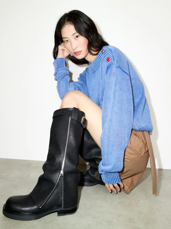 Leather biker boots - black