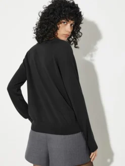 Pure merino wool jumper - black