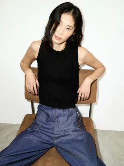 Ribbed knitted top - black