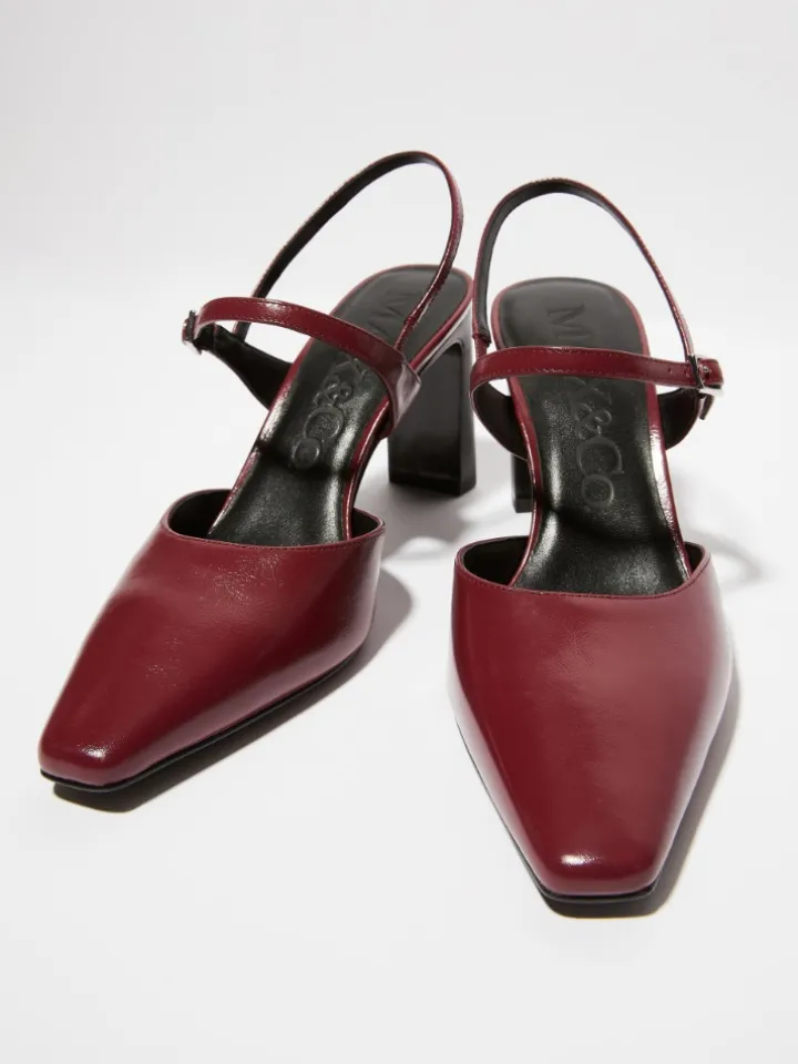 Shiny leather pumps - ruby