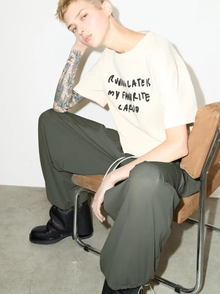 Slogan-print boxy-fit T-shirt - milk