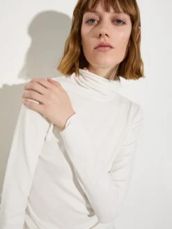 Stretch-tricot turtleneck - white
