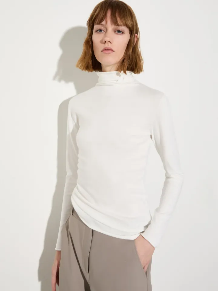 Stretch-tricot turtleneck - white