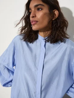 Striped textured shirt - light blue