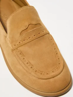 Suede loafers - camel