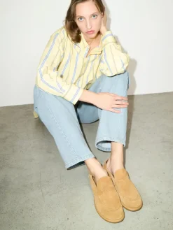 Suede loafers - camel