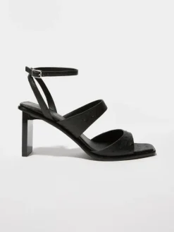 Textured leather sandals - black